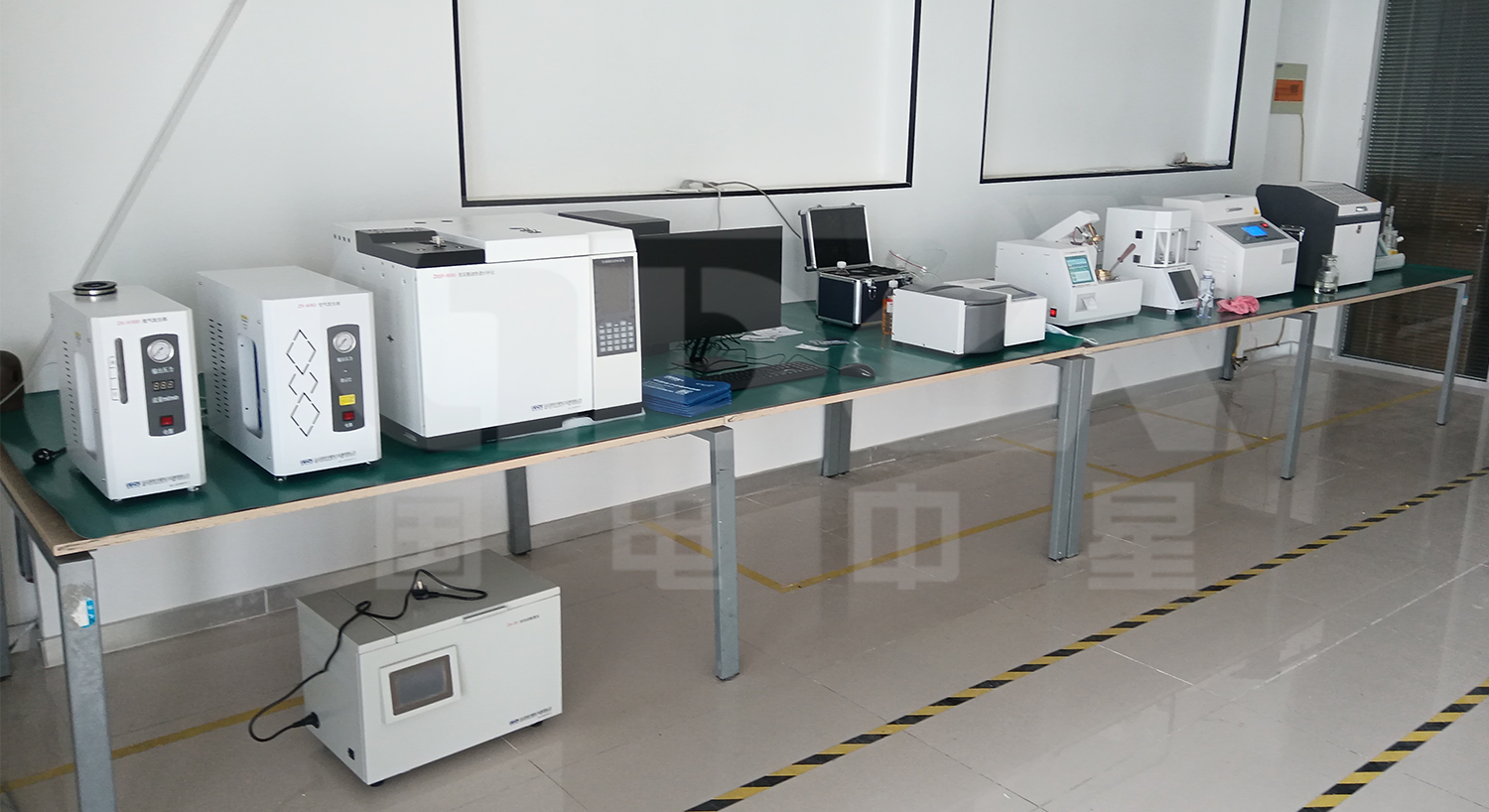 油化檢測(cè)設(shè)備